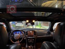 کرایسلەر 300